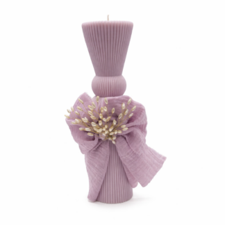 lumanare clepsidra culoare roz pudra ornata cu funda